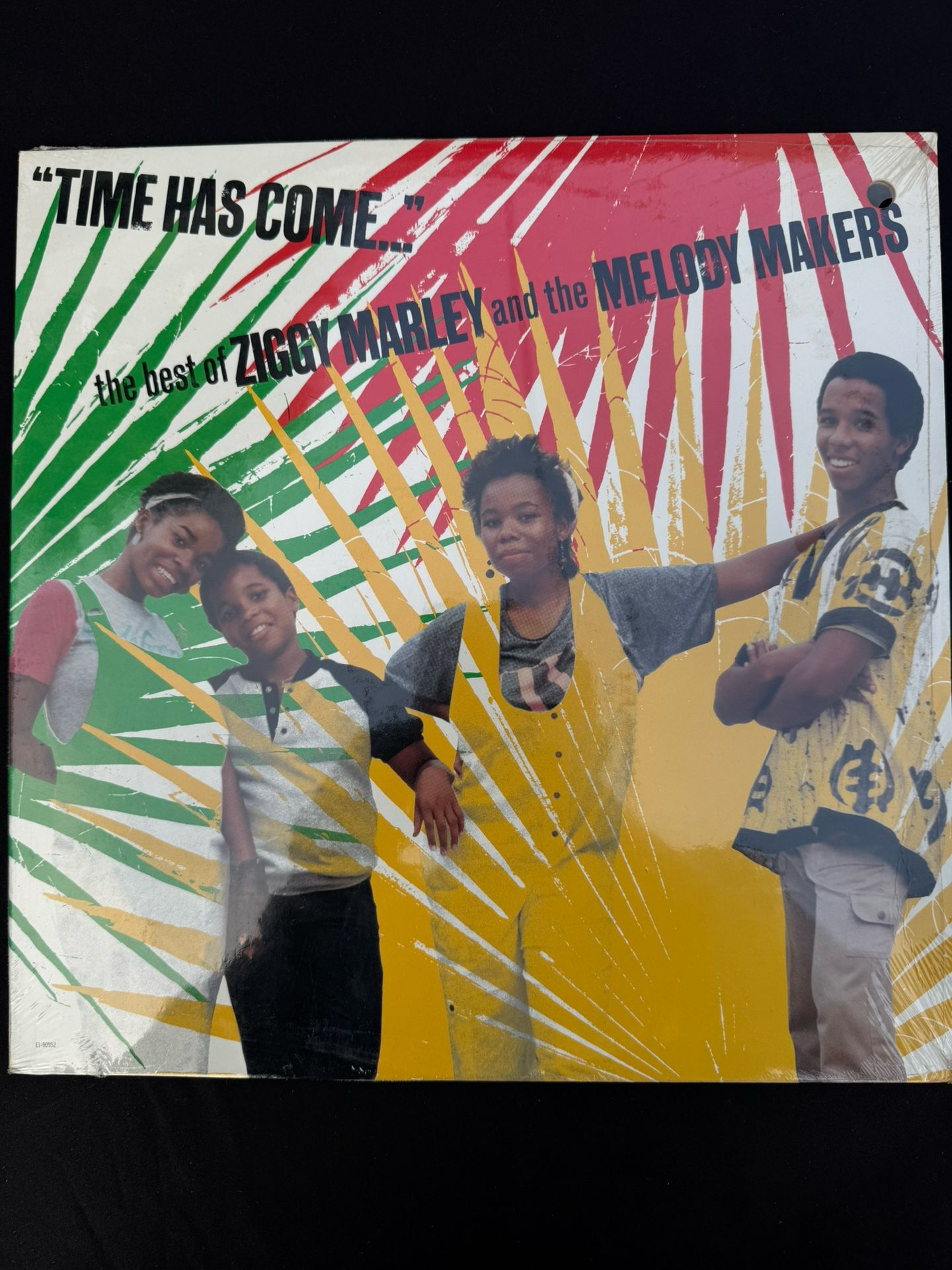 Ziggy Marley & The Melody Makers — “Time Has Come” The Best of Ziggy Marley and the Melody Makers