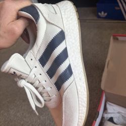 Adidas men 10.5 Shoes 