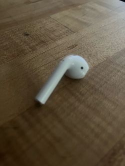 Single right AirPod