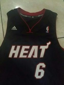 Miami HEAT LeBron James Jersey #6 for Sale in Miami, FL - OfferUp
