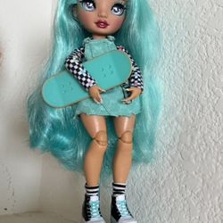 Rainbow High Blu Brooks 
