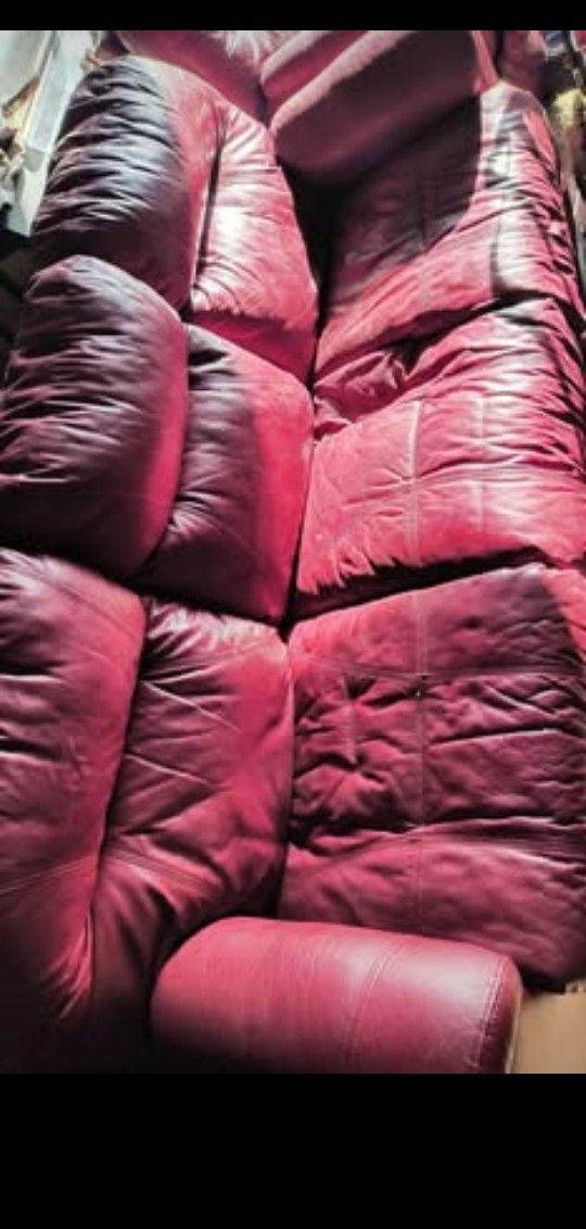 Italian Leather Reclinable Couch And Loveseat