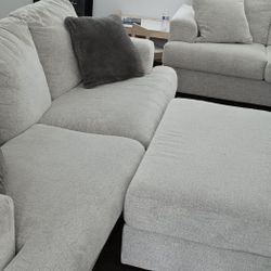 Couch set