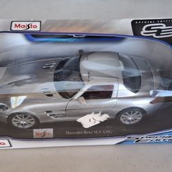 Maisto Mercedes-Benz SLS AMG Special Edition