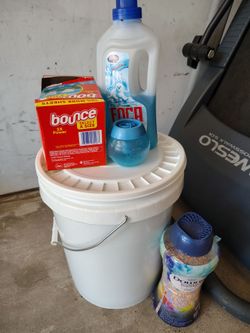Laundry Detergent Bundle