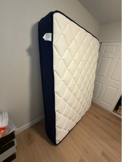 Queen mattress
