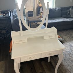 Vanity (Vintage Style) 
