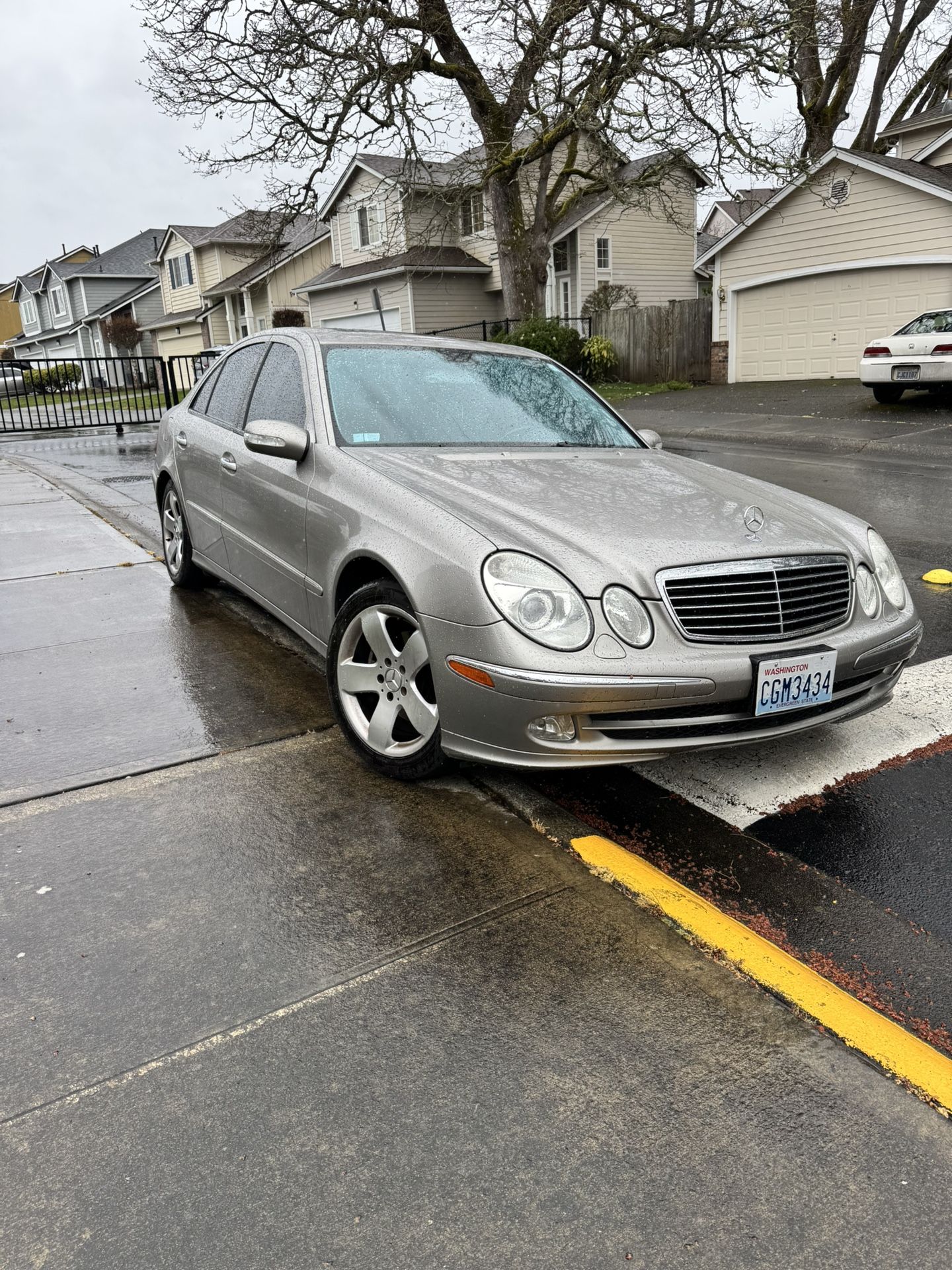 04 Mercedes Benz E320
