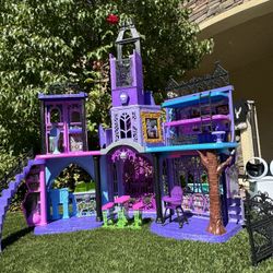 Monster High Doll House With Furniture Like New 