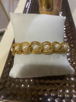 Women’s vintage Napier bracelet