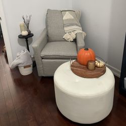 White Ottoman Rotates