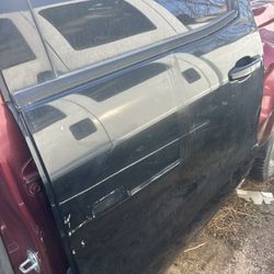 14-18 Chevy Silverado Or GMC Sierra Left Rear Door