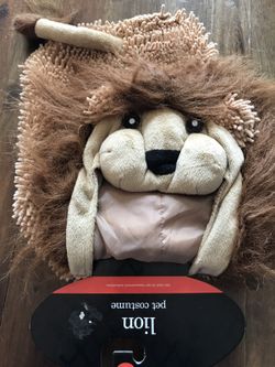 Lion- Dog Halloween Costume. Size Small. Brand New. See Size Chart pic