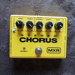 MXR Stereo Chorus Guitar Effects Pedal