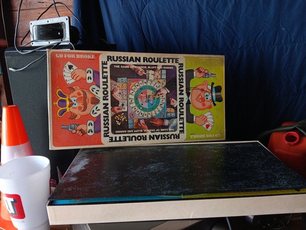 1976 Russian Roulette Board Game