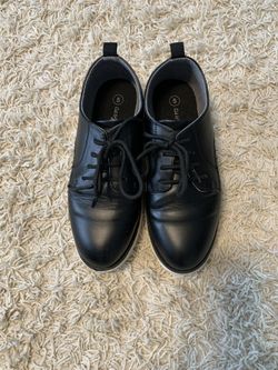 Cat & Jack boys dress shoes size 5
