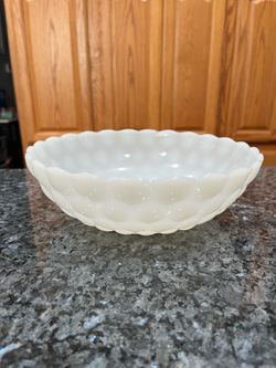 Vintage Bubble Milk Glass 8 inch Round serving Bowl. Brand Anchor Hocking. Has been on display in a curio cabinet. Smoke free home