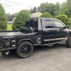 2008 Dodge Ram 2500 Quad Cab Truck 