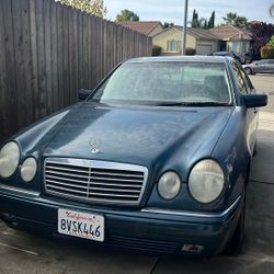 1999 Mercedes-Benz E-Class