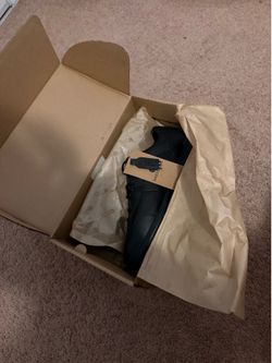 Non slip work shoes