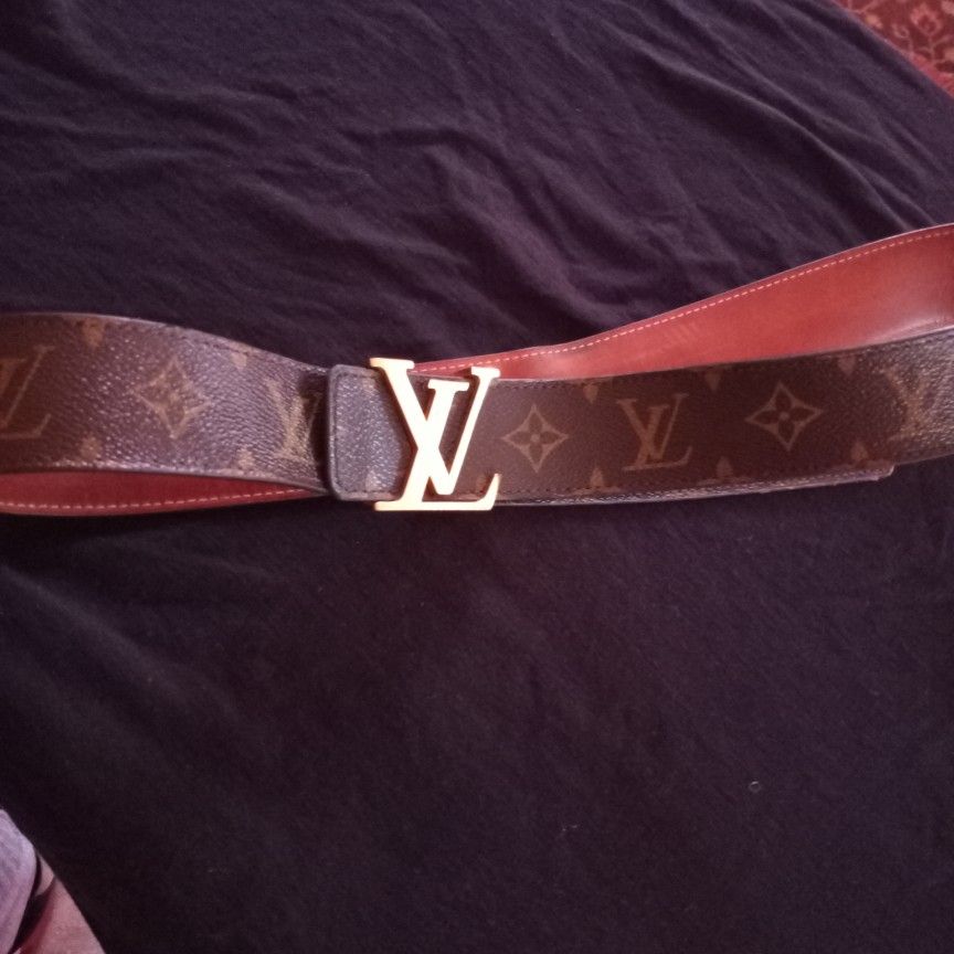 LV Belt for Sale in Crystal City, CA - OfferUp