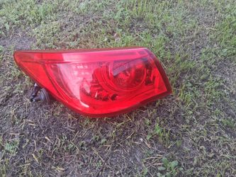 Infiniti Q50 Taillight