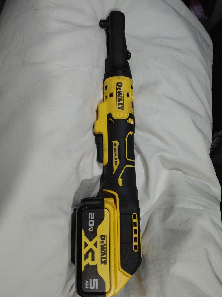 Dewalt XR ⅜" Ratchet