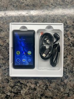 MP3 Player - With 1080 HD CAMERA - 80GB Storage