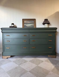 Dark Emerald Dresser