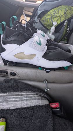 Brand new Nike turfs