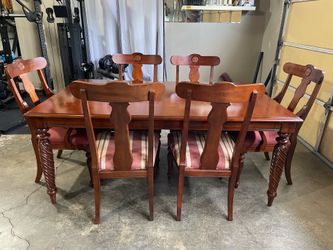 Ethan Allen British Colonial 6 Chair Dining Set Plus Additional Italian Chair