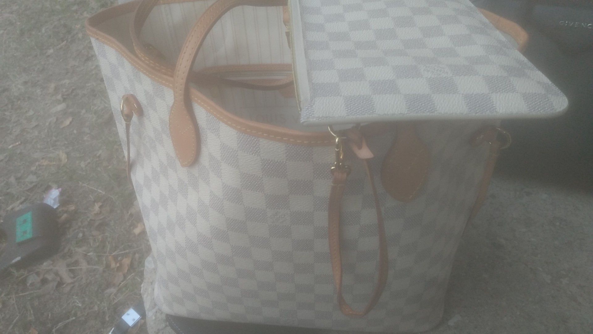 Louis vuitton bag