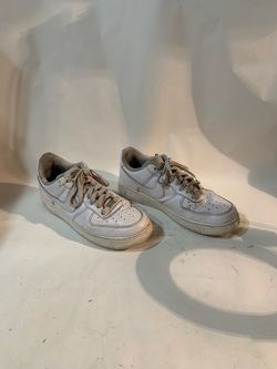 Nike Air Force Men's Sneakers White Lace-Up. Size 11. #23