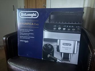 Delonghi  Magnifca Evo Automatic Espresso Machine