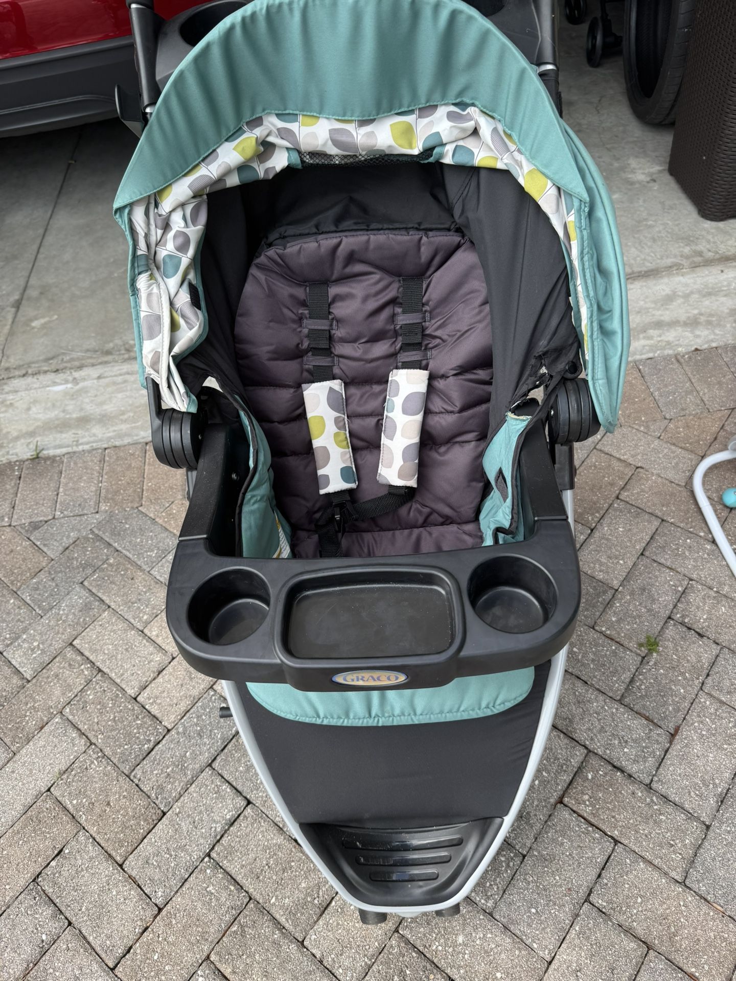 Graco Stroller In Black And Green