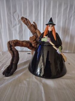 Vintage 1970s Ceramic Halloween Witch cookie jar