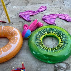 Pool toys 20 bucks come pick them up