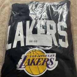 Ultra Game Men' s NBA Official Super Soft Teamster Hoodie Sweatshirt (NEW WITH ORIGINAL PACKAGE)