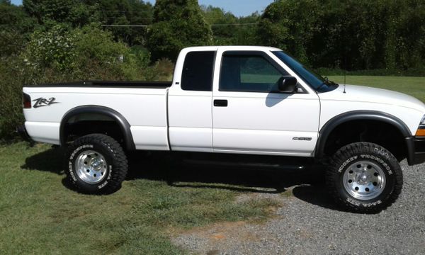 2000 Chevrolet S10 Zr2 4×4 Automatic Transmission For Sale In Yadkinville Nc Offerup