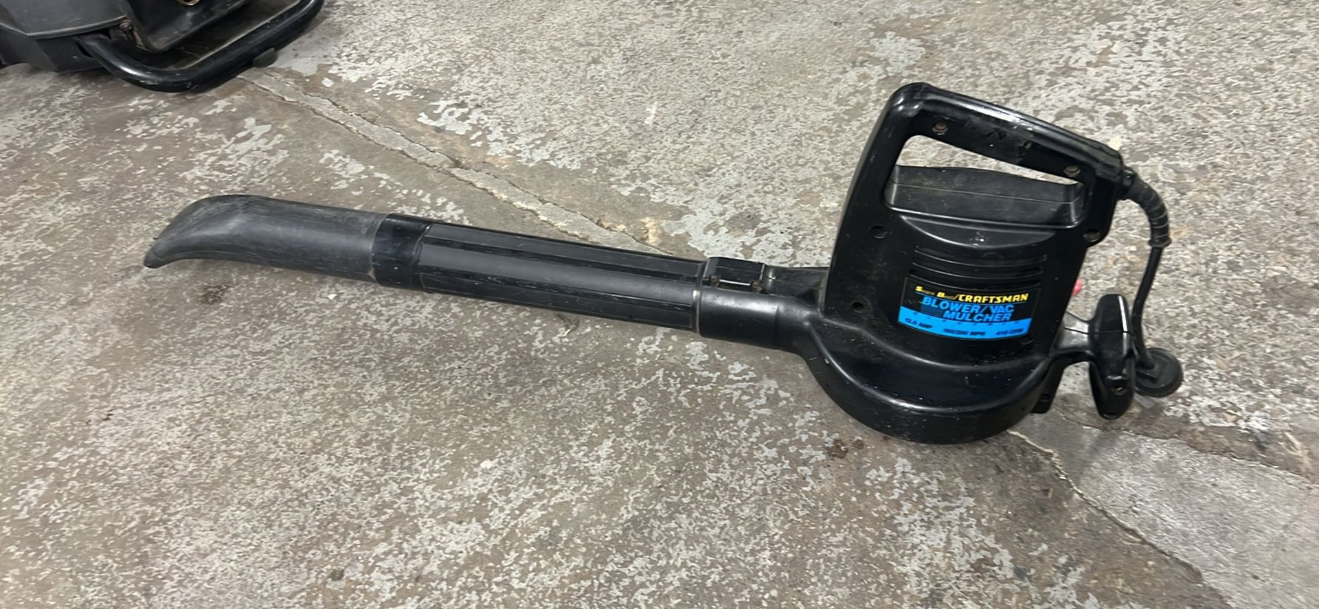 Strong Leaf Blower Work Great