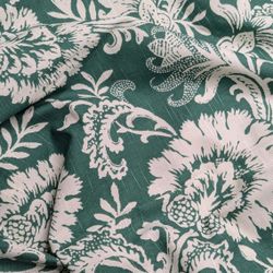 🌿 Vintage Waverly "Chesapeake" Fabric – 1.94 Yards of Timeless Elegance