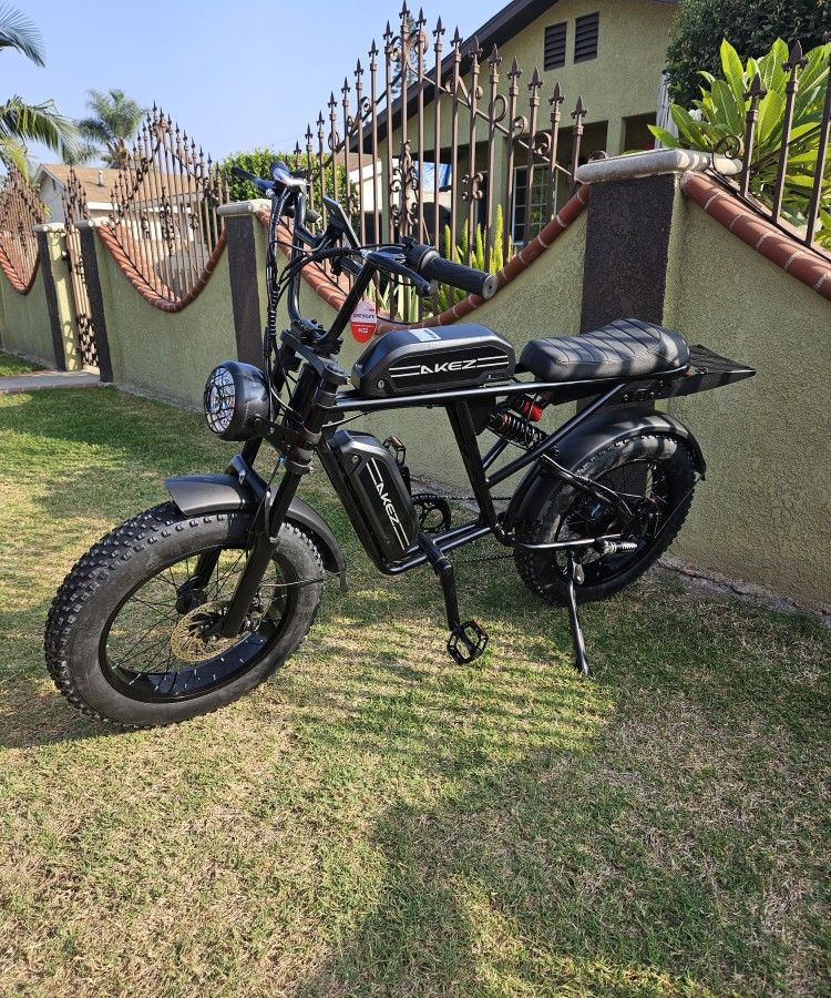 Brand New Dual Battery Electric Bike By AKEZ, 100 Miles Electric Bike, 30MPH Electric Bike, 750Watts Electric Bike, Electric Bikes, Electric Scooters