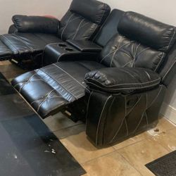 Black Leather Reclining Couch (1 Piece)