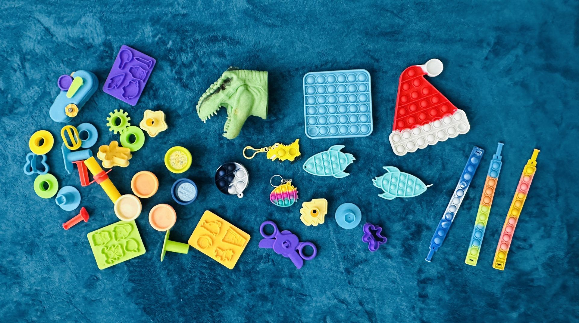 Play-Do Set And Poppers All For 5 Dlls