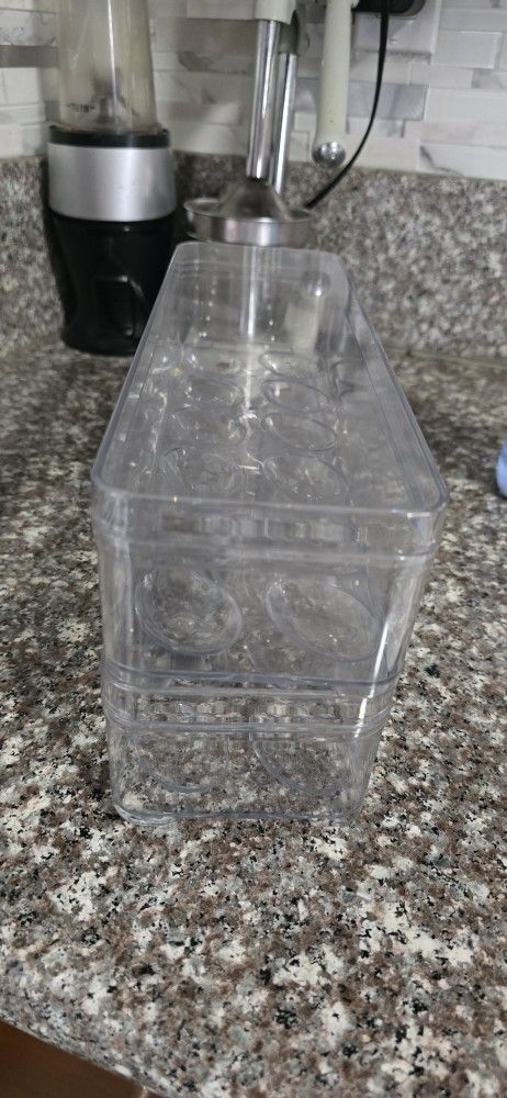 Eggs Container
