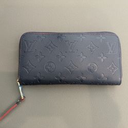 LV Wallet 
