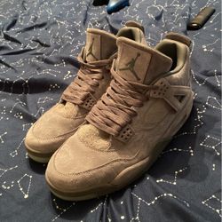 Kaws Jordan 4 Size 12 Original Box (Glow in the dark bottoms)