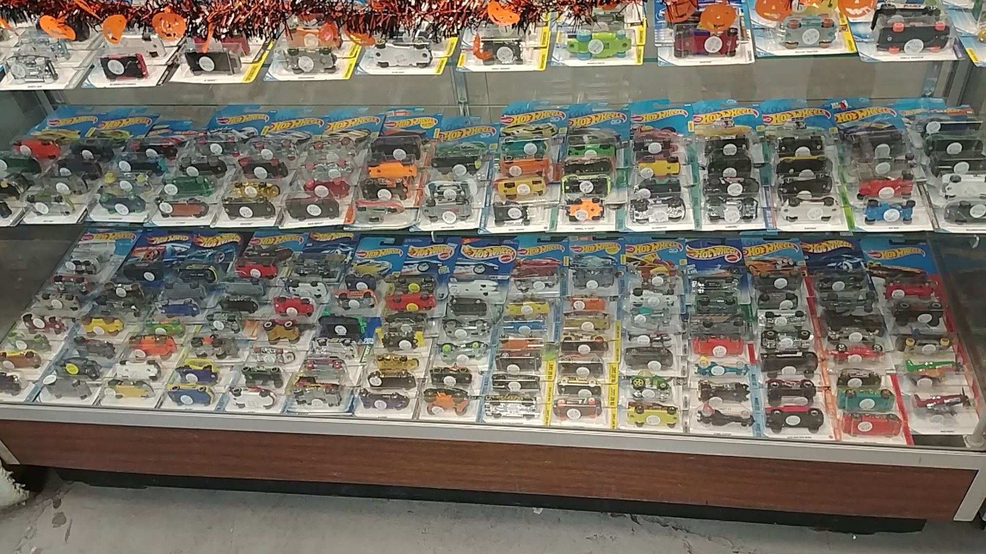 Hot Wheels and other Die Cast cars. Pawn Shop
