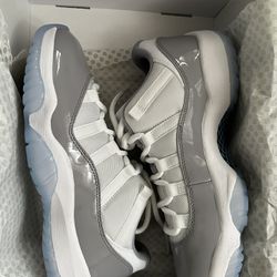 Retro Jordan 11 Grey Size 8