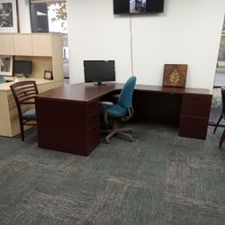 L-Shaped Desk with Dual File Cabinet 